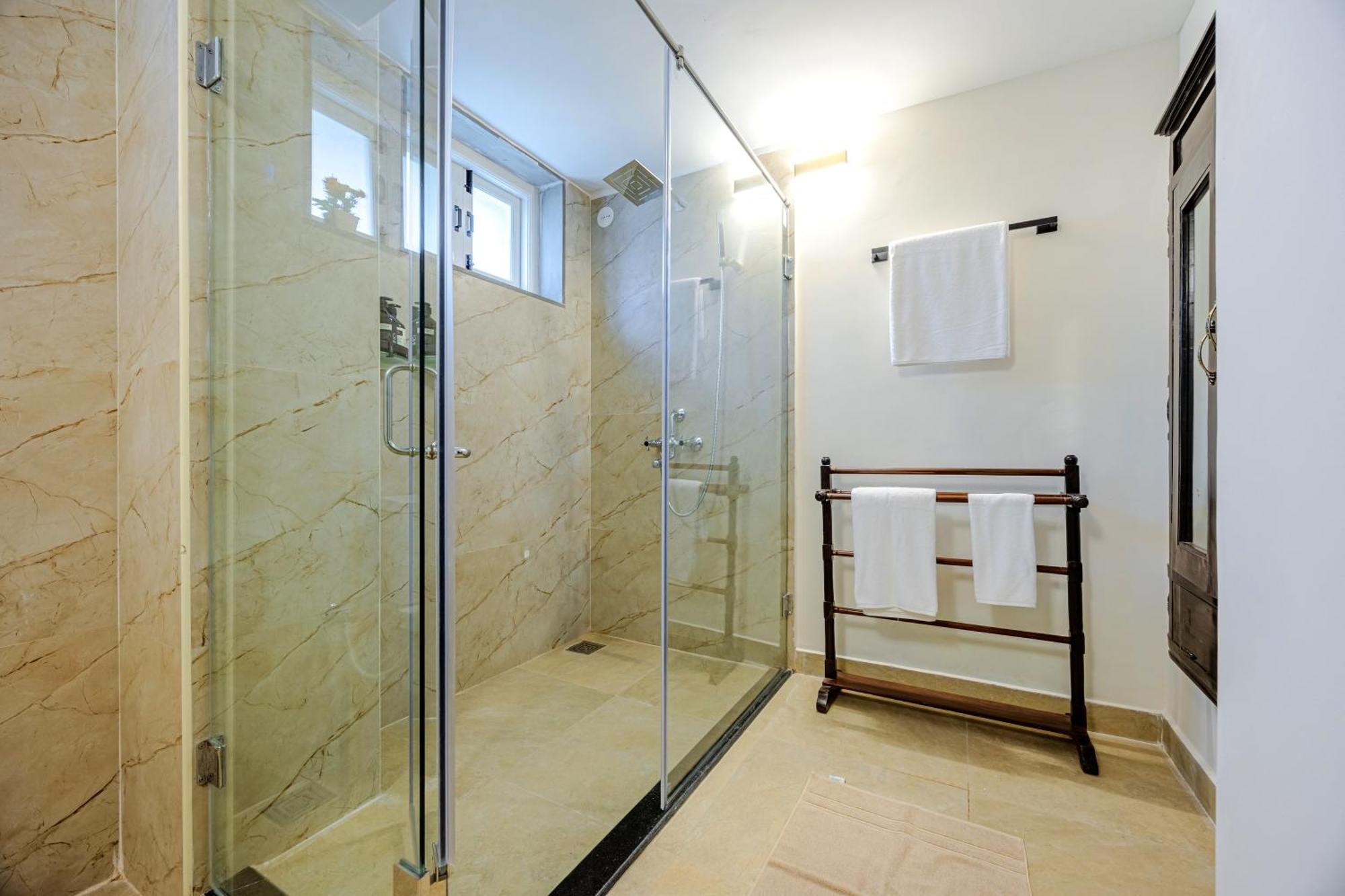 Elivaas 4 Bhk Villa Near Beach With Private Pool & Bar - Casa Boa Vida Кандолім Екстер'єр фото