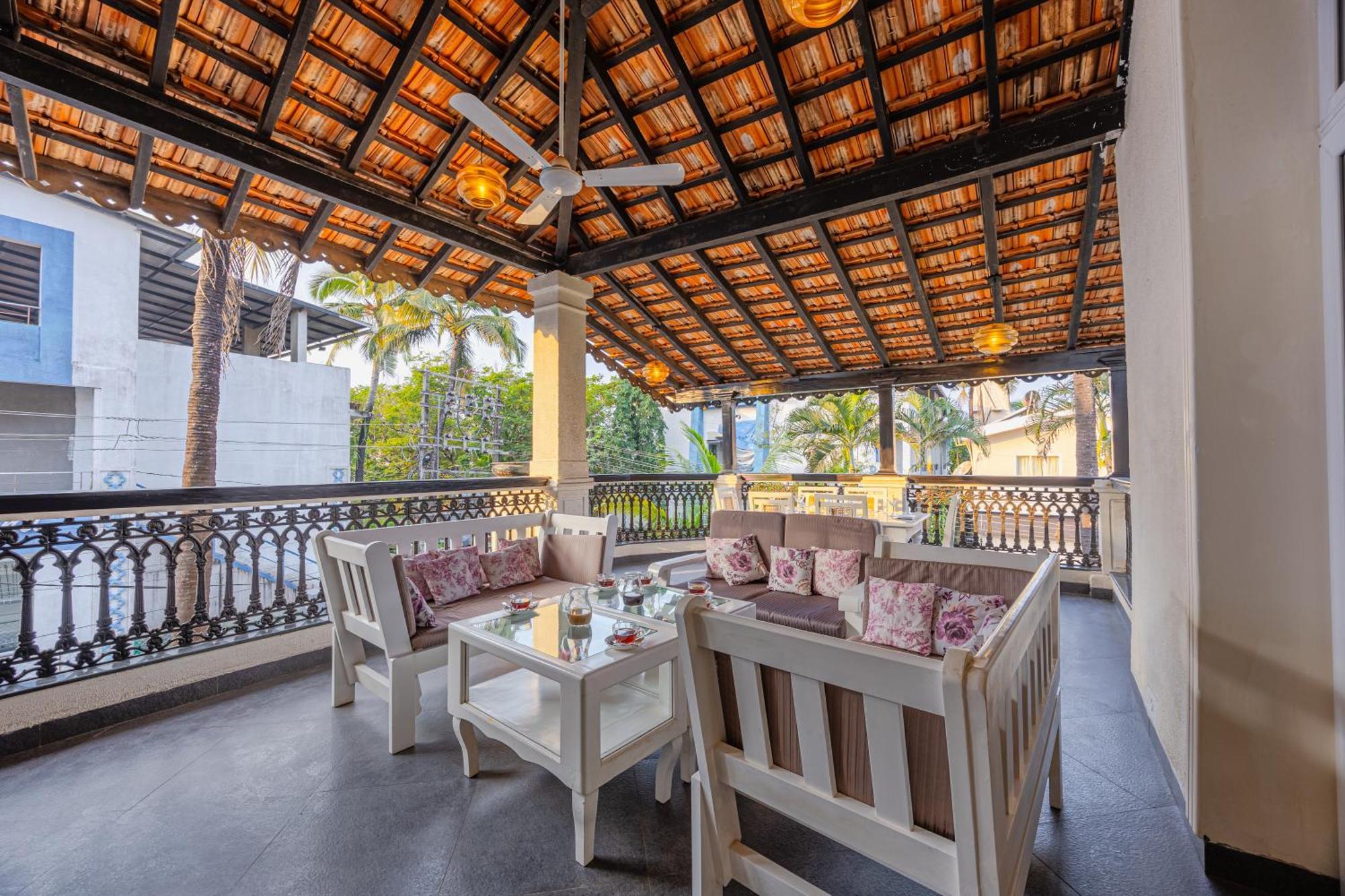 Elivaas 4 Bhk Villa Near Beach With Private Pool & Bar - Casa Boa Vida Кандолім Екстер'єр фото